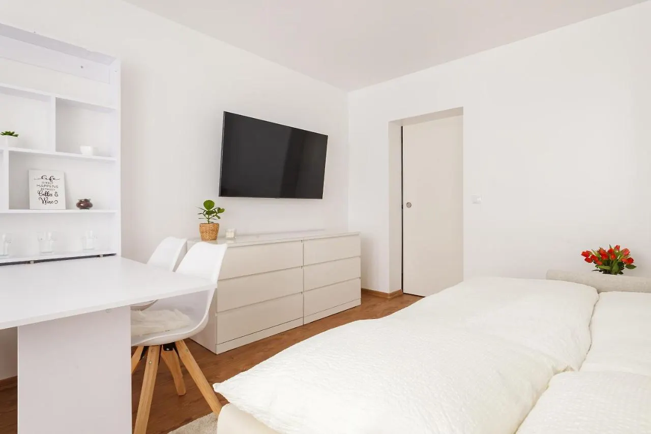 Design Apartment / 2 Room / Central / Contactless Check-In Hannover