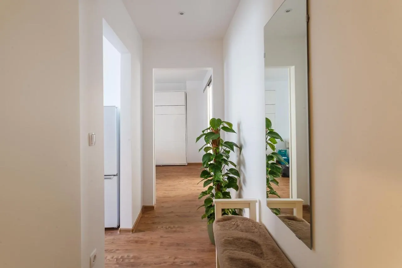 Design Apartment / 2 Room / Central / Contactless Check-In Hannover